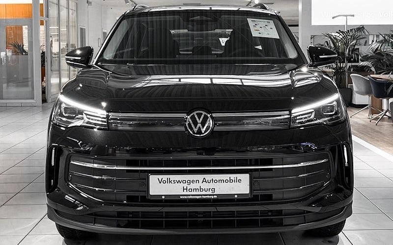 Neu VW Tiguan Life 150 PS (110 kW) 2025 Schwarz SUV