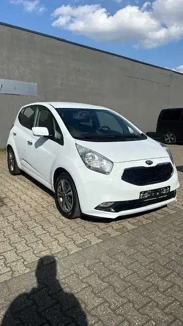 Gebraucht Kia Venga 125 PS (91 kW) 2016 Weiß Kleinwagen
