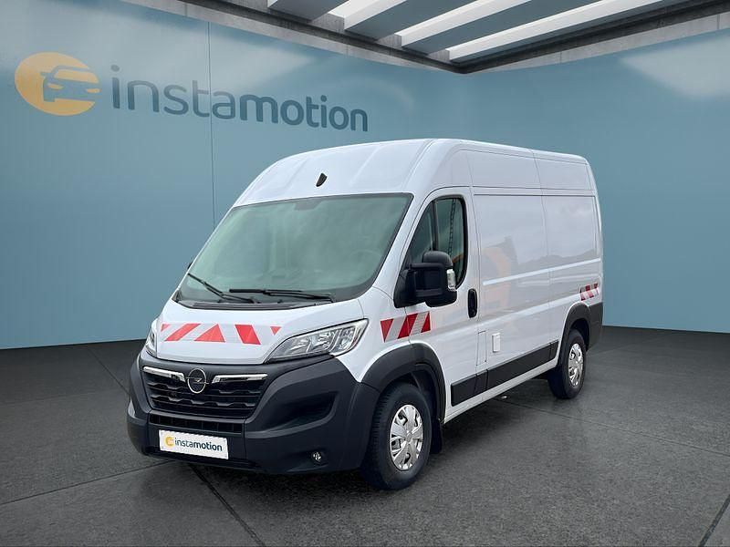 Weiß Gebraucht 2023 Opel Movano Van | 30.949 € (Teuer) - Bild 1/4