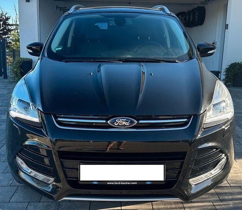 Gebraucht Ford Kuga Titanium 182 PS (133 kW) 2013 Schwarz SUV