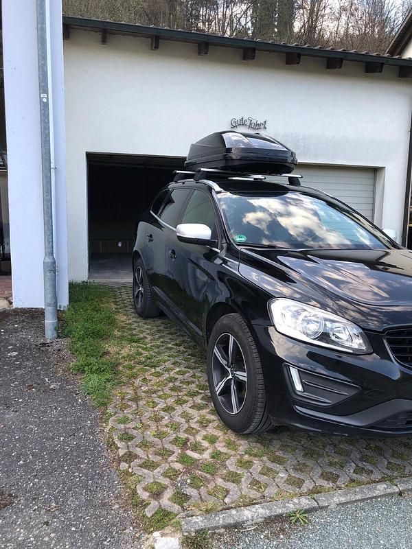 Gebraucht Volvo XC60 R-Design 190 PS (139 kW) 2016 Schwarz SUV