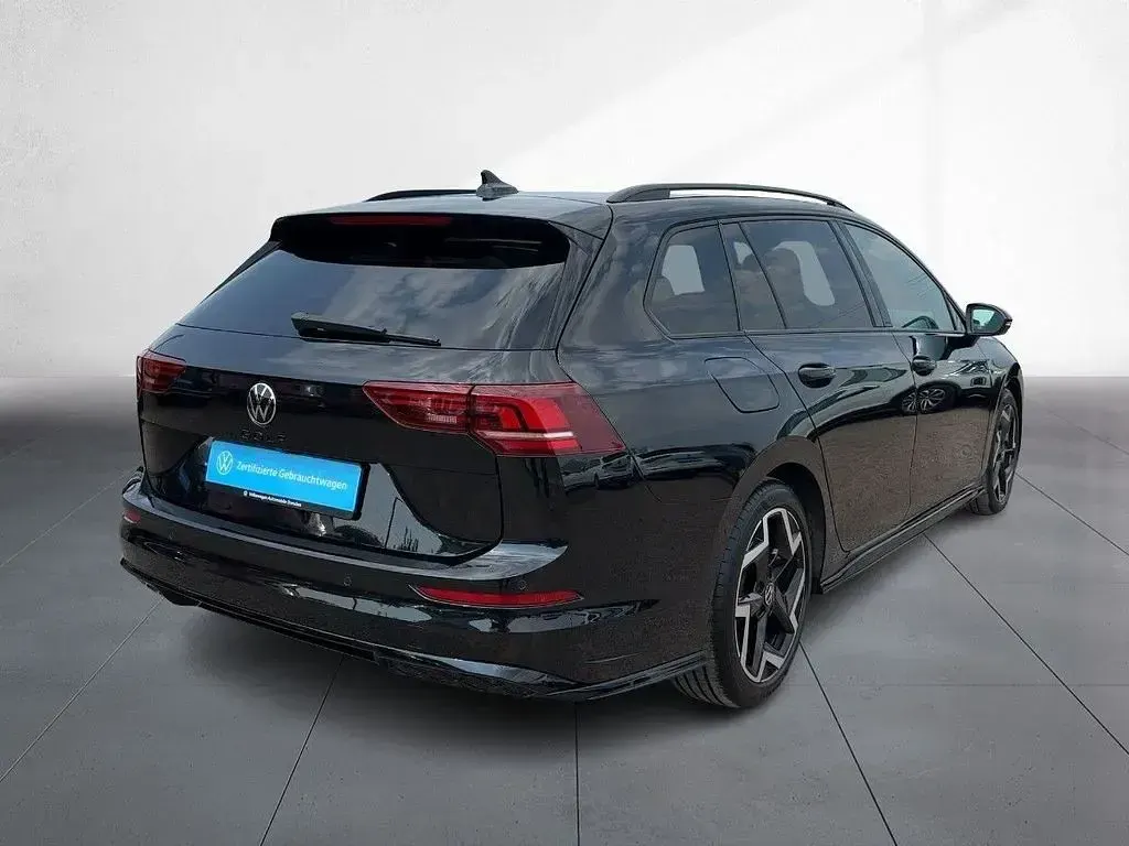 Gebraucht VW Golf VIII R-line 150 PS (110 kW) 2025 Schwarz Kombi