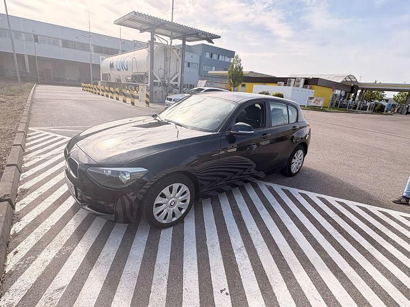 Gebraucht BMW 116 136 PS (100 kW) 2012 Schwarz Kleinwagen