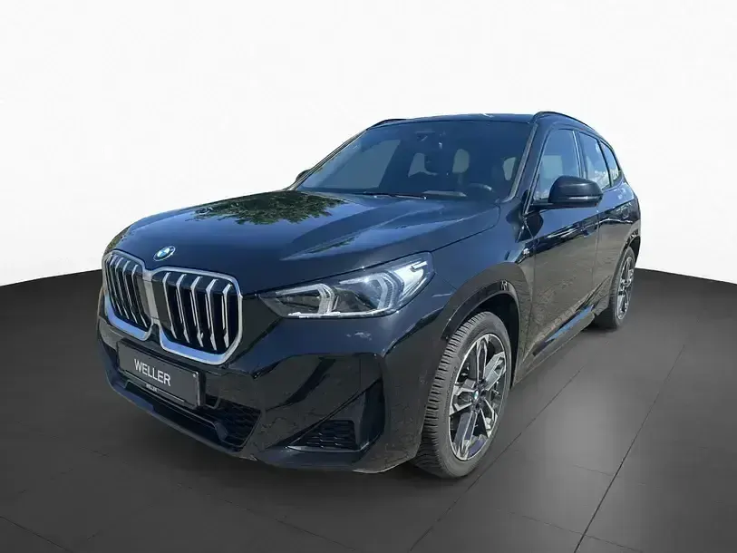 Gebraucht BMW X1 M Sport 197 PS (144 kW) 2023 Black sapphire (schwarz) SUV