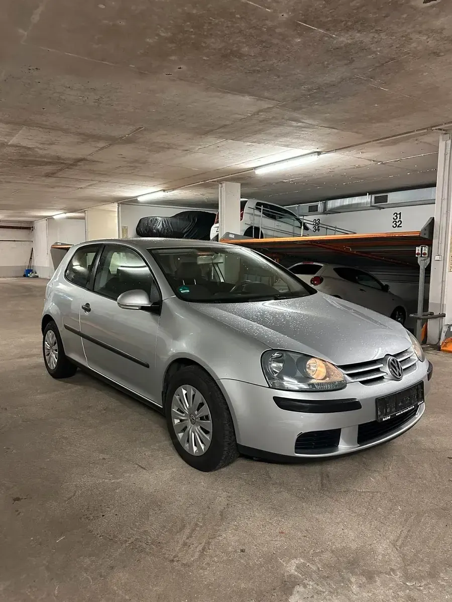 Gebraucht VW Golf IV 2003 Grau Limousine