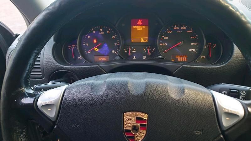 Grau Gebraucht 2005 Porsche Cayenne SUV | 6.500 € (Guter Preis) - Bild 1/4