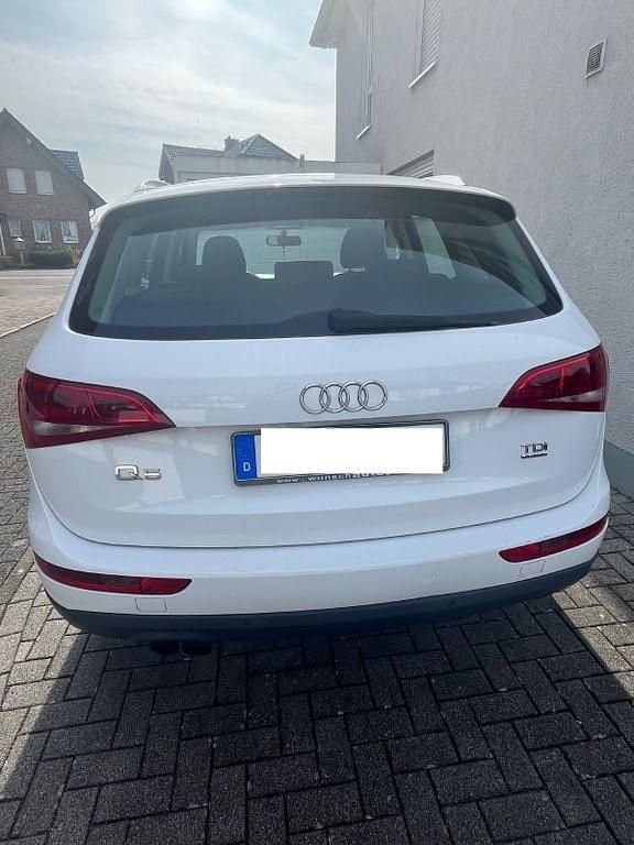 Gebraucht Audi Q5 143 PS (105 kW) 2010 Weiß SUV