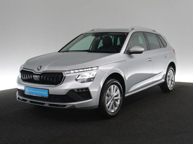 Neu Skoda Kamiq Selection 116 PS (85 kW) 2026 Silber / brillantsilber SUV