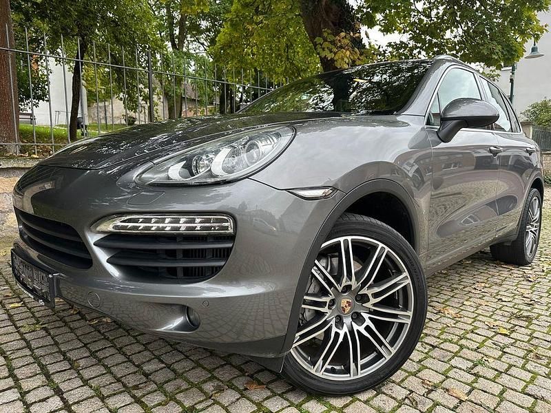Grau Gebraucht 2013 Porsche Cayenne S SUV | 24.500 € (Superpreis) - Bild 1/4