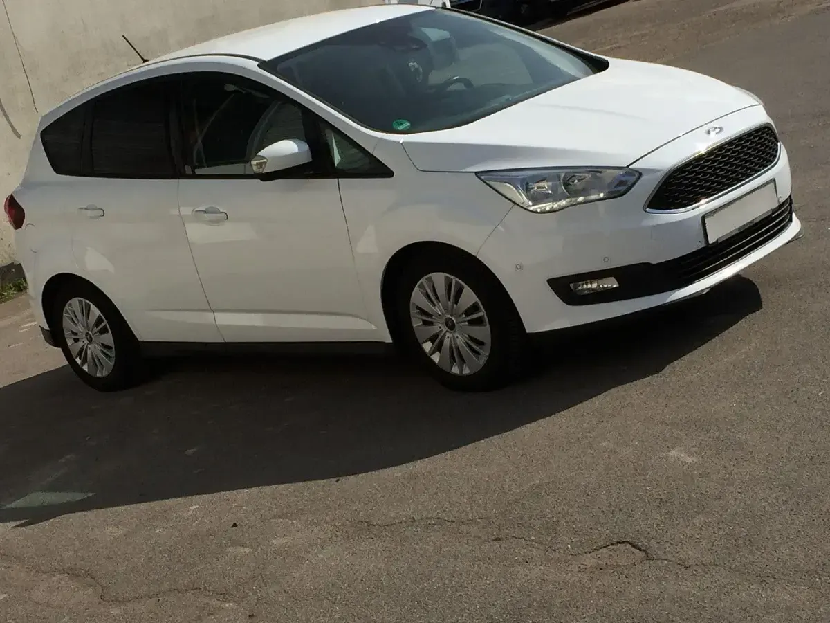 Gebraucht Ford C-MAX 101 PS (74 kW) 2018 Weiß Van / Kleinbus