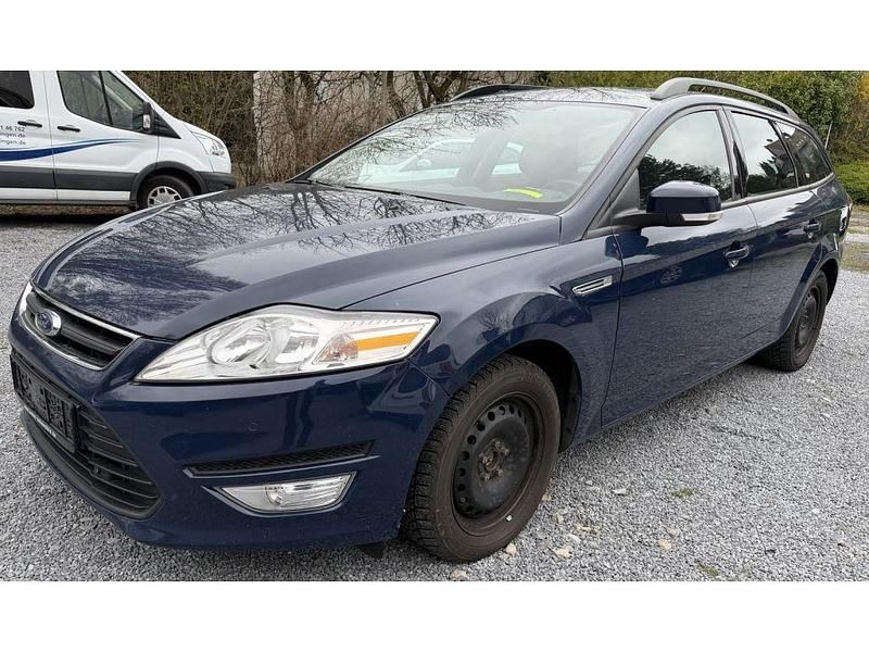 Gebraucht Ford Mondeo 140 PS (102 kW) 2010 Blau Kombi