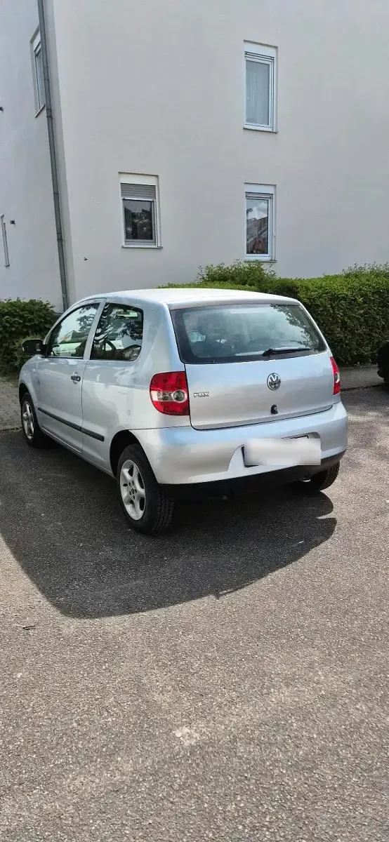 Używany VW Fox 50 KM (36 kW) 2005 Srebrny Hatchback