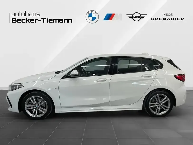 Gebraucht BMW 120 M Sport 178 PS (130 kW) 2021 Alpinweiß uni Kleinwagen