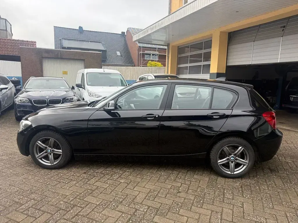 Gebraucht BMW 116 136 PS (100 kW) 2011 Schwarz Kleinwagen