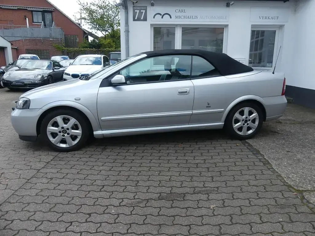 Gebraucht Opel Astra 147 PS (108 kW) 2002 Silber Cabrio