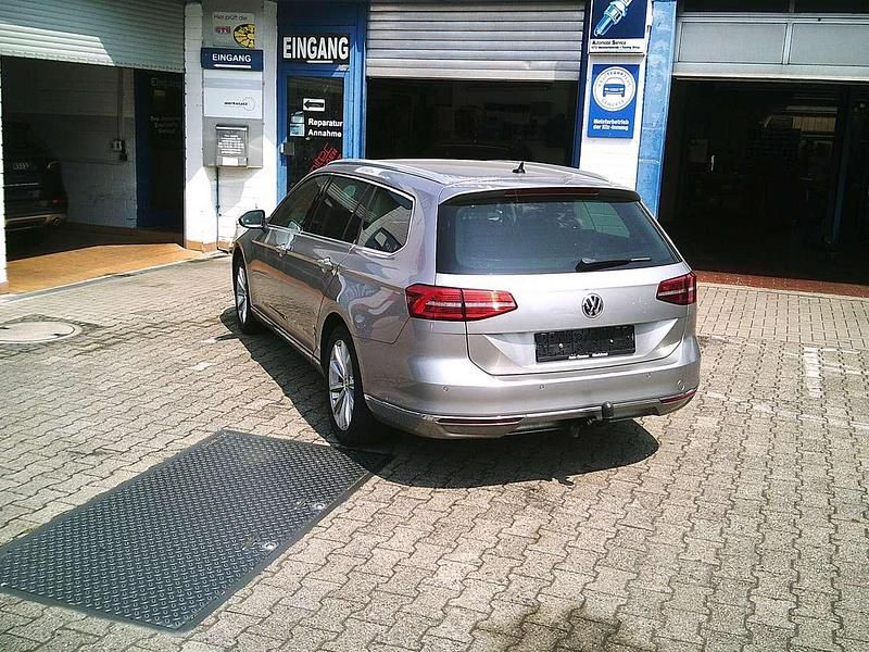 Gebraucht VW Passat 120 PS (88 kW) 2015 Silber Kombi