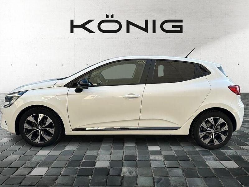 Gebraucht Renault Clio V Evolution 67 PS (49 kW) 2023 Weiß Limousine