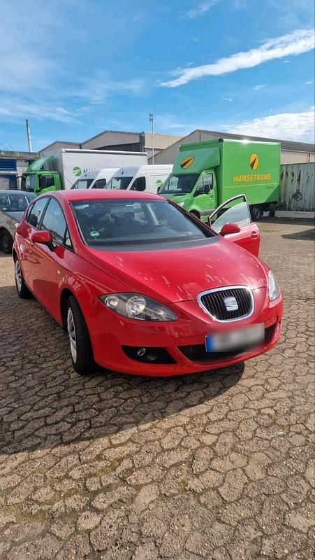 Second-hand Seat Leon 102 CP (75 kW) 2005 Roșu Hatchback