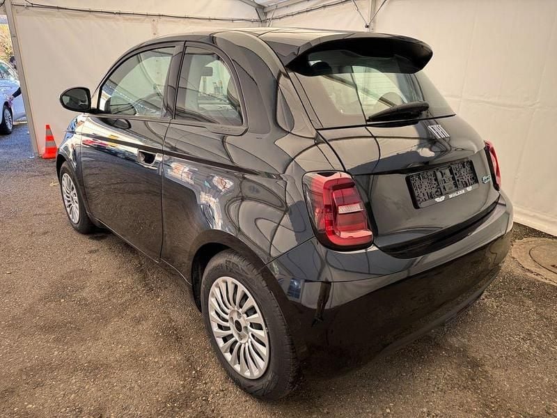Gebraucht Fiat 500e 69 kW (95 PS) 2022 Schwarz Limousine