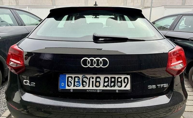 Gebraucht Audi Q2 Basis 150 PS (110 kW) 2019 Schwarz SUV