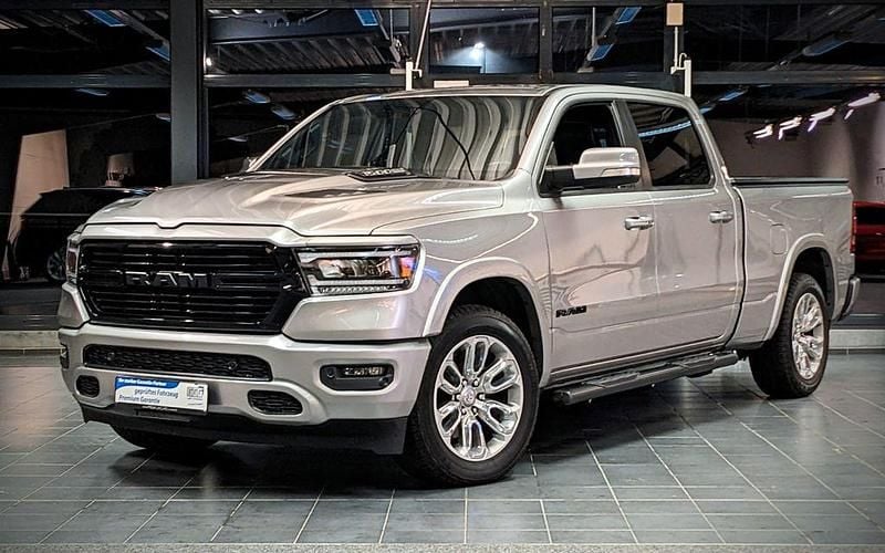 Gebraucht Dodge Ram 396 PS (291 kW) 2022 Silber Abholung