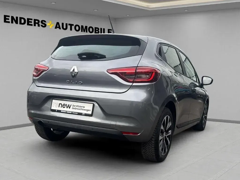 Gebraucht Renault Clio Equilibre 91 PS (66 kW) 2022 Grau Kleinwagen