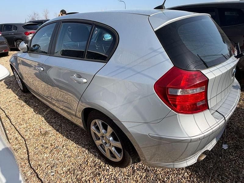 Gebraucht BMW 116 122 PS (89 kW) 2007 Silber Kleinwagen