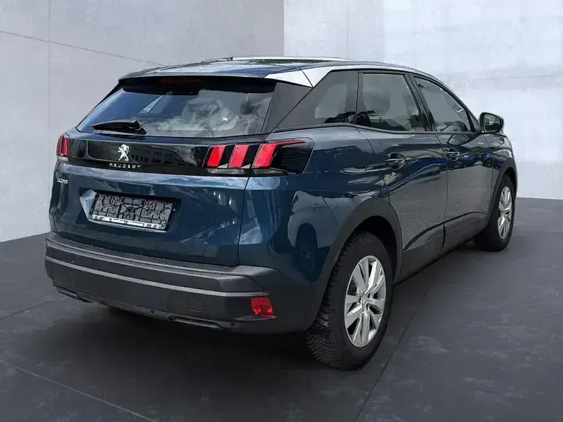 Gebraucht Peugeot 3008 Active 131 PS (96 kW) 2023 Blau SUV