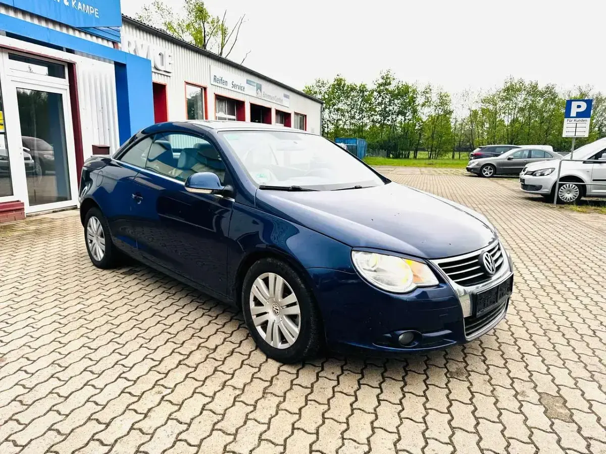 Gebraucht VW Eos 200 PS (147 kW) 2006 Shadow blue metallic Cabrio