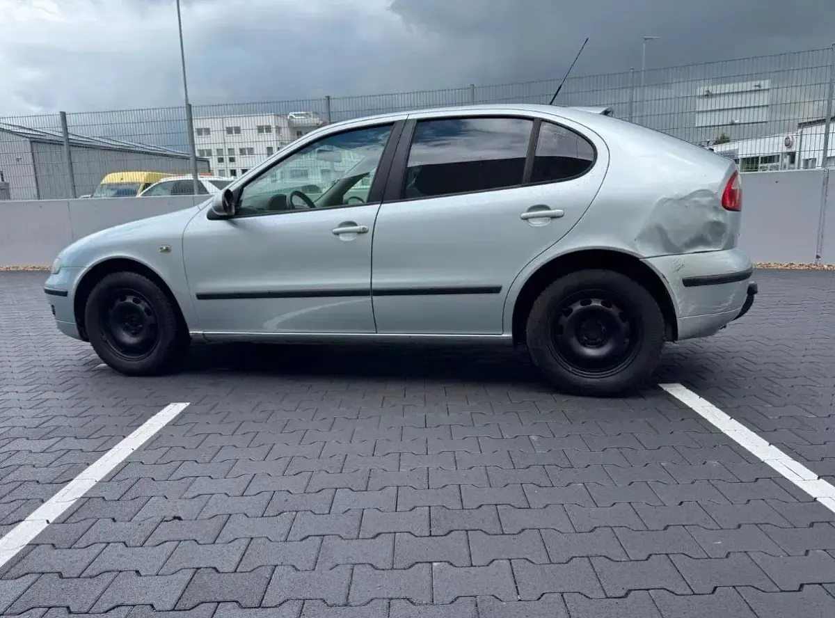 Gebraucht Seat Leon 105 PS (77 kW) 2005 Silber Kleinwagen