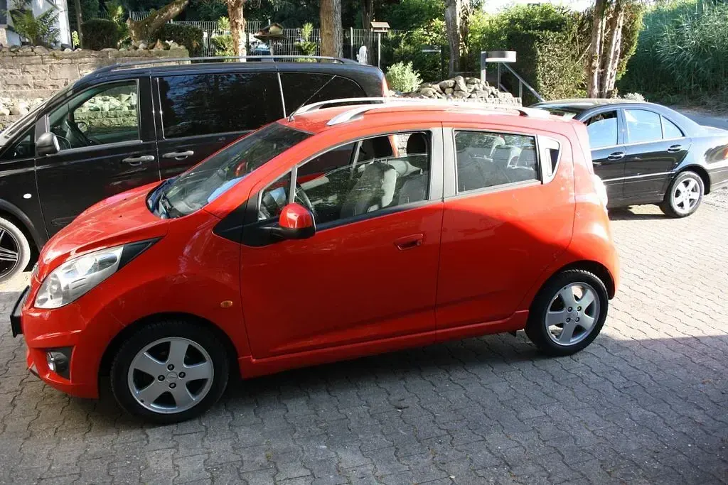 Gebraucht Chevrolet Spark LS 82 PS (60 kW) 2011 Rot Kleinwagen