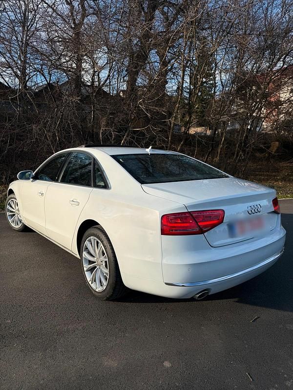Gebraucht Audi A8 Comfort 250 PS (183 kW) 2013 Weiß Limousine