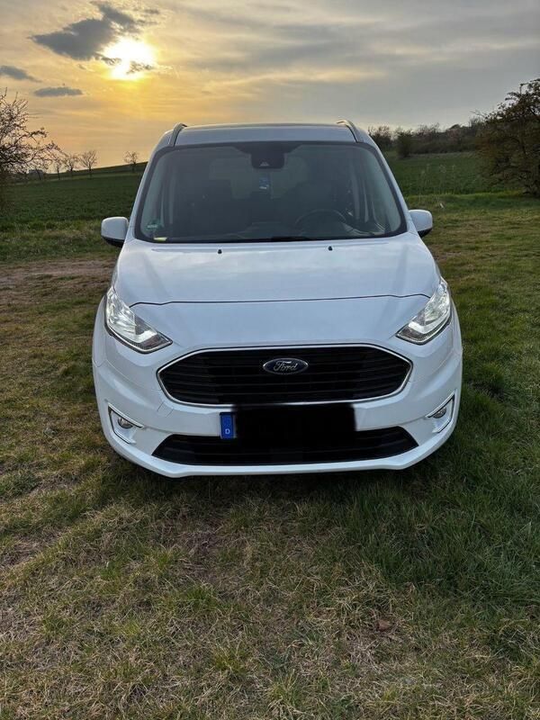 Weiß Gebraucht 2019 Ford Tourneo Connect Titanium Van / Kleinbus | 16.850 € (Superpreis) - Bild 1/4