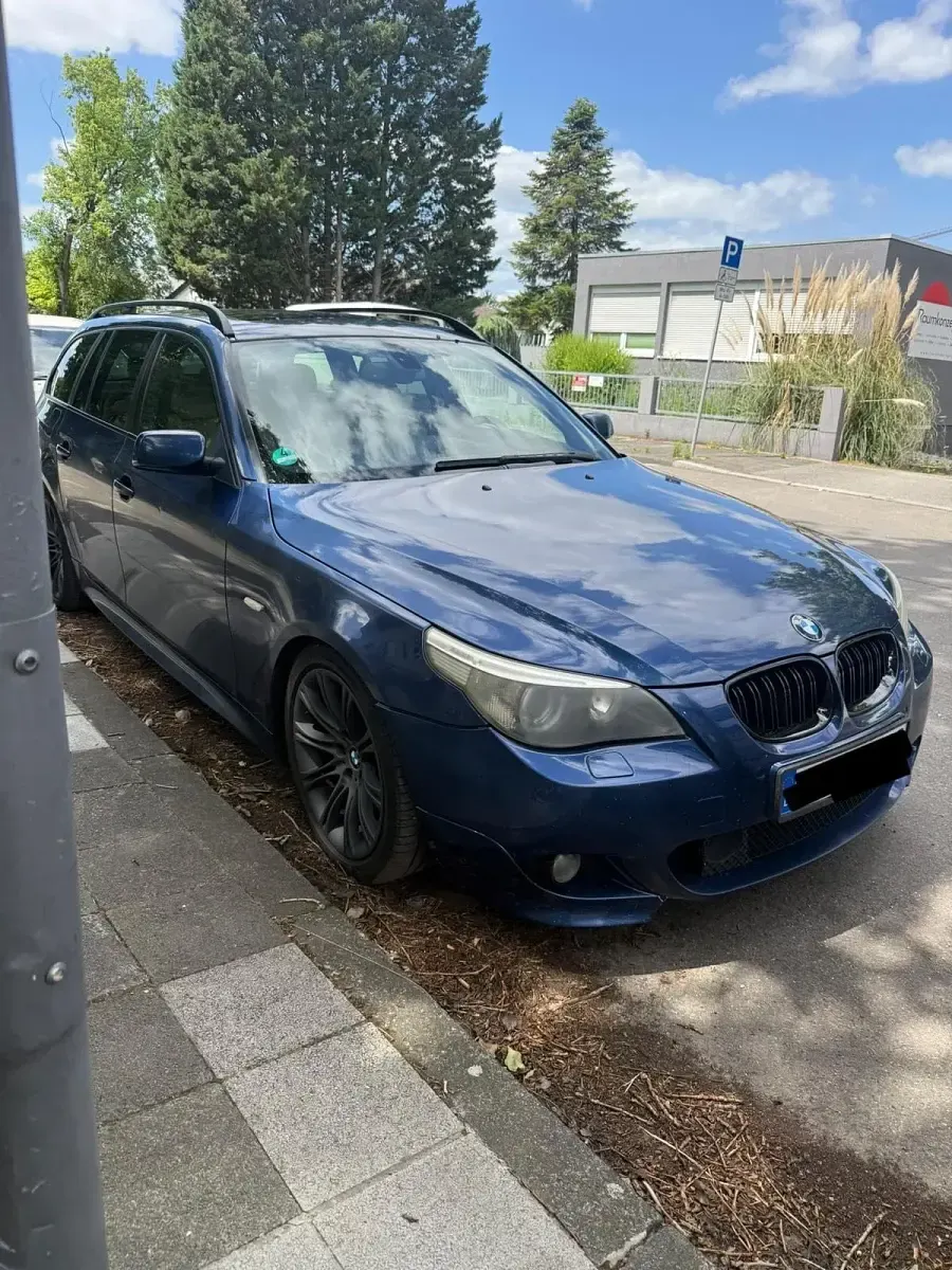 Gebraucht BMW 525 M Sport 177 PS (130 kW) 2007 Blau Kombi