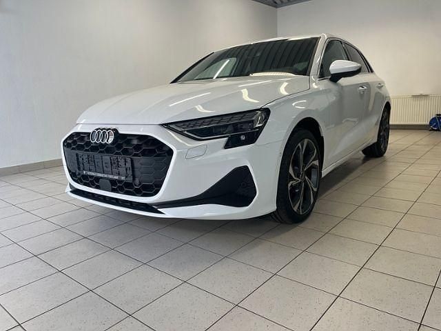 Neu Audi A3 Sport 150 PS (110 kW) 2025 Weiß Limousine