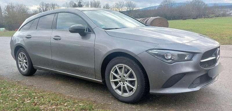 Gebraucht Mercedes CLA200 Shooting Brake Progressive 150 PS (110 kW) 2022 Kombi