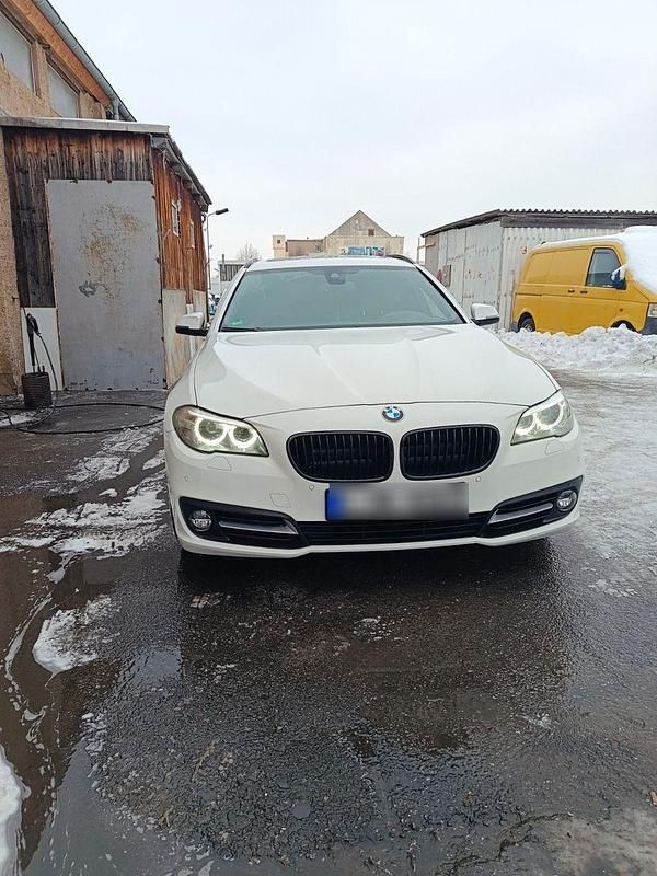 Gebraucht BMW 525 218 PS (160 kW) 2015 Weiß Kombi
