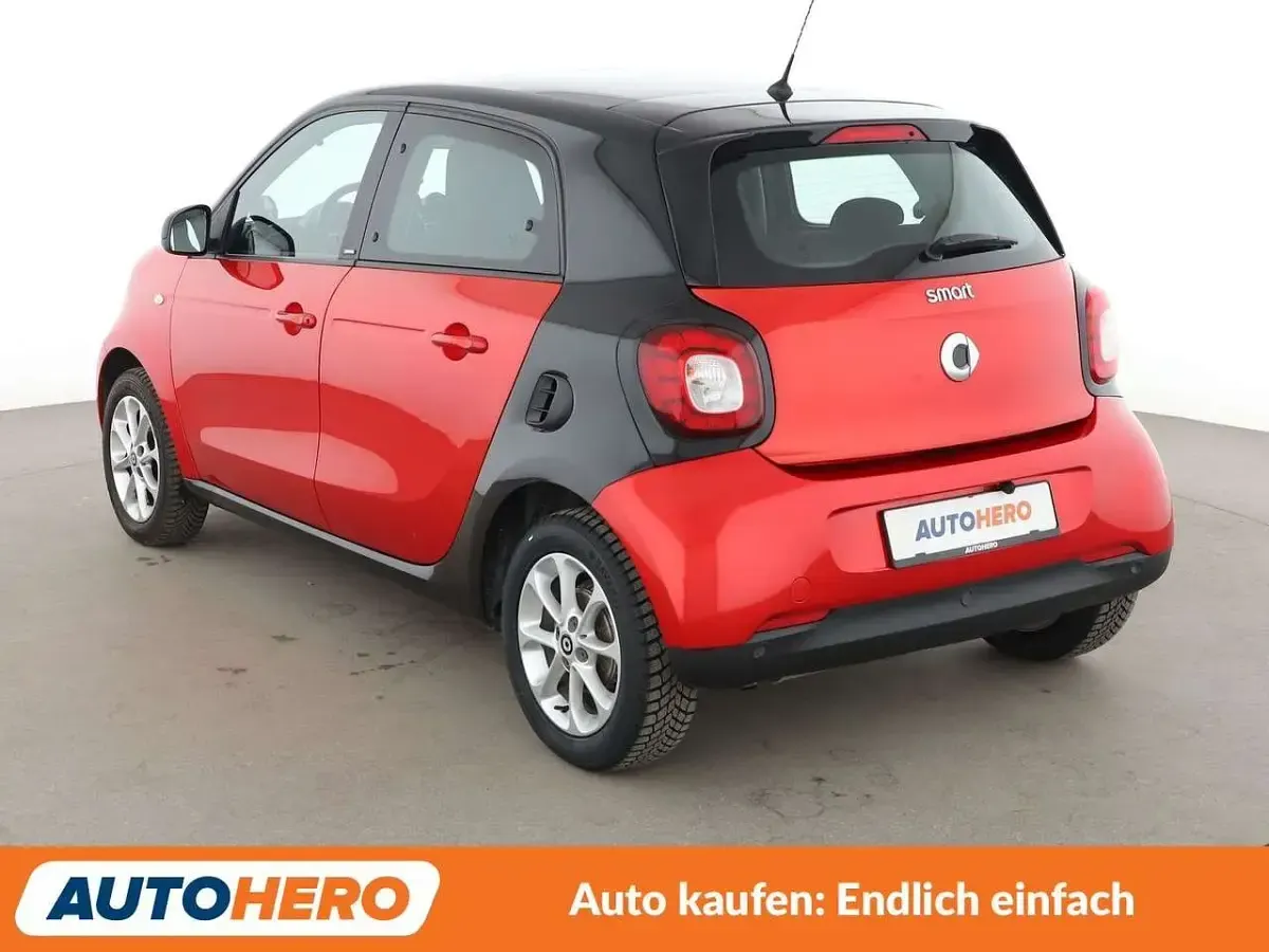 Gebraucht Smart ForFour Basis 90 PS (66 kW) 2018 Schwarz Kleinwagen