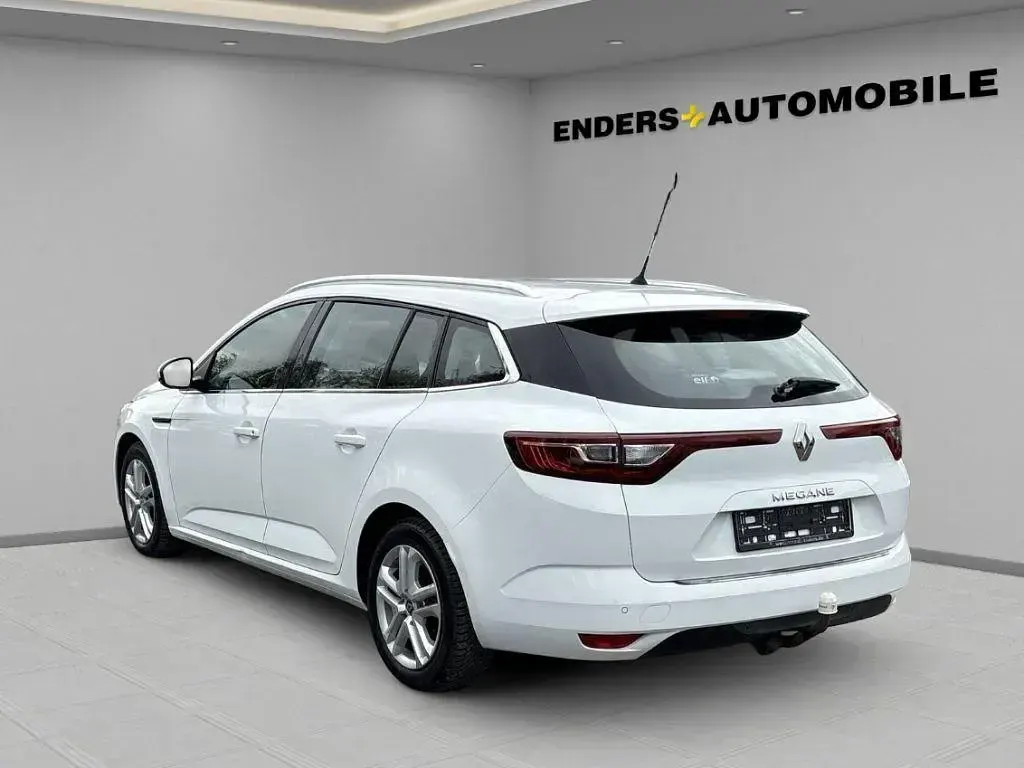 Gebraucht Renault Mégane GrandTour 140 PS (102 kW) 2019 Weiß Kombi