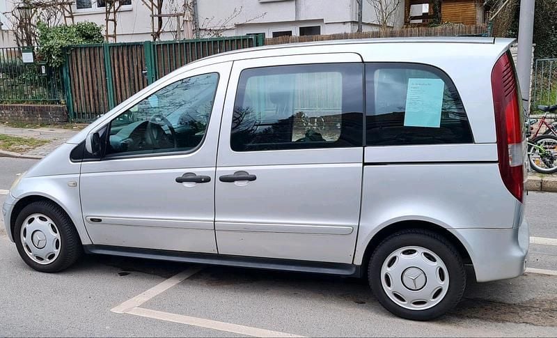 Gebraucht Mercedes Vaneo 95 PS (69 kW) 2005 Silber Van / Kleinbus