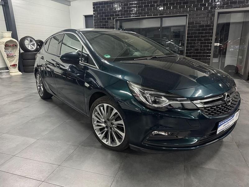 Gebraucht Opel Astra Dynamic 200 PS (147 kW) 2017 Grün Limousine