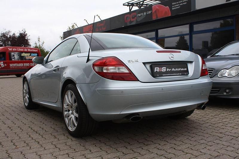 Gebraucht Mercedes SLK200 163 PS (119 kW) 2005 Silber Cabrio