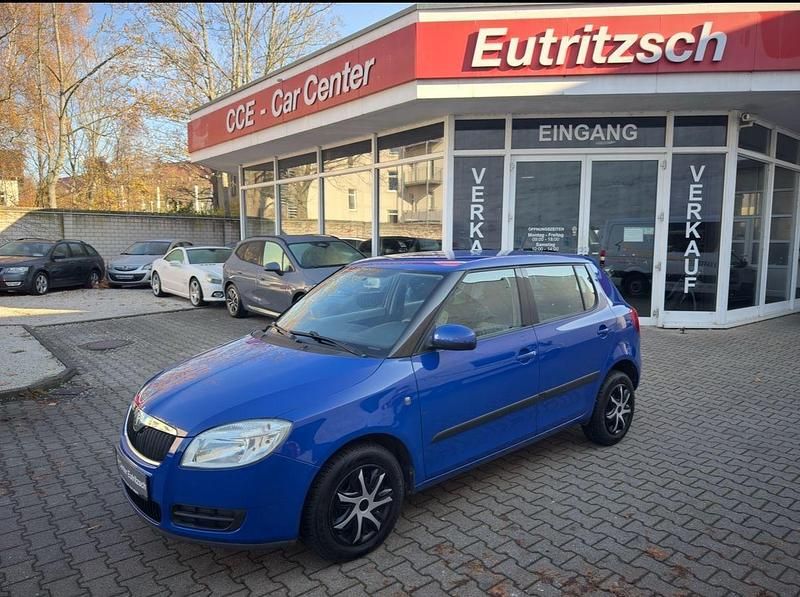 Blau Gebraucht 2008 Skoda Fabia Ambiente Kleinwagen | 3.990 € (Etwas zu teuer) - Bild 1/4