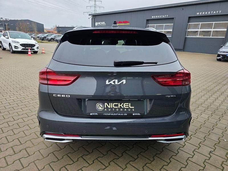 Gebraucht Kia Ceed GT-Line 160 PS (117 kW) 2022 Grau Kleinwagen