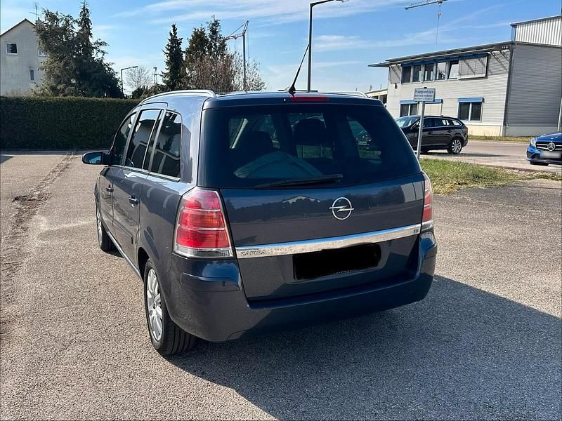 Gebraucht Opel Zafira 140 PS (102 kW) 2007 Grau Van / Kleinbus