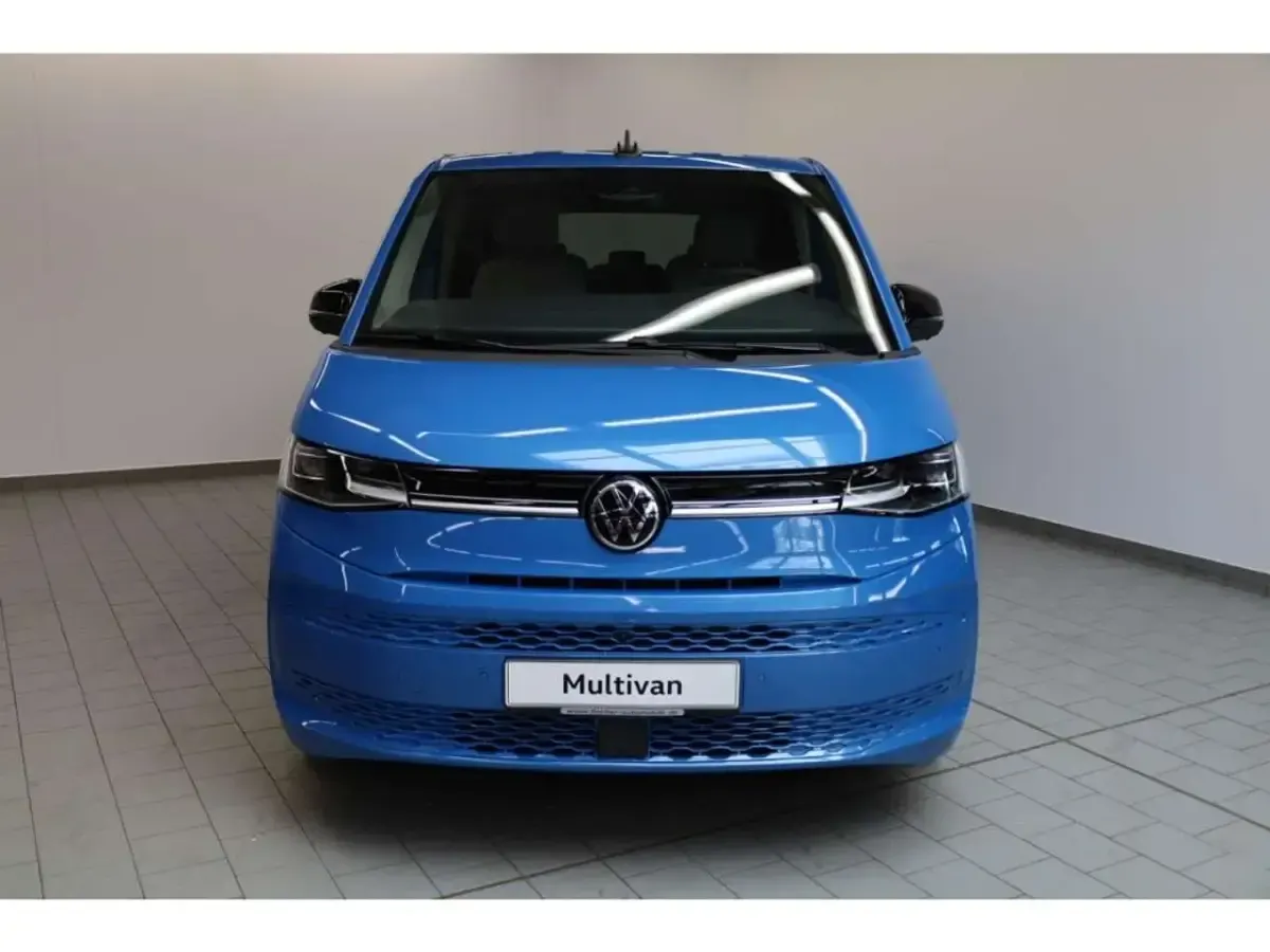Neu VW Multivan Goal 150 PS (110 kW) 2026 Blau Van / Kleinbus