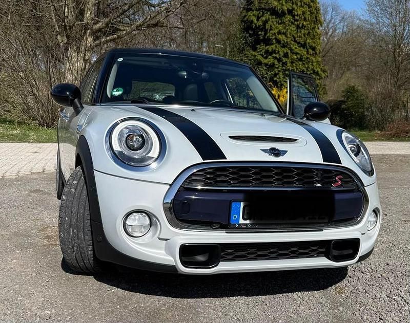 Gebraucht Mini Cooper S 192 PS (141 kW) 2016 Silber Kleinwagen