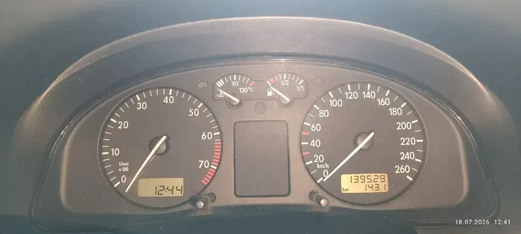 Gebraucht VW Passat Basis 125 PS (91 kW) 1997 Silber Limousine