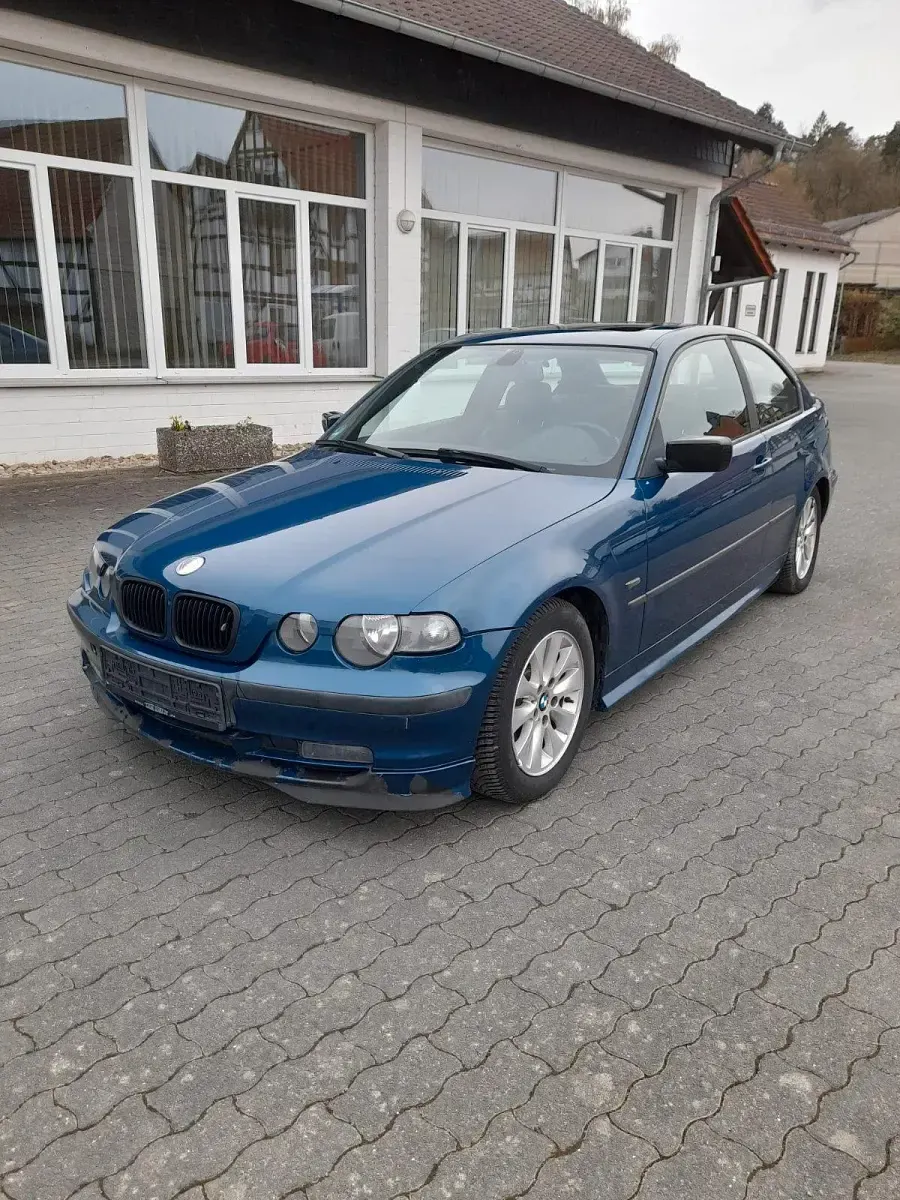 Second-hand BMW 316 Compact 116 CP (85 kW) 2003 Albastru Hatchback