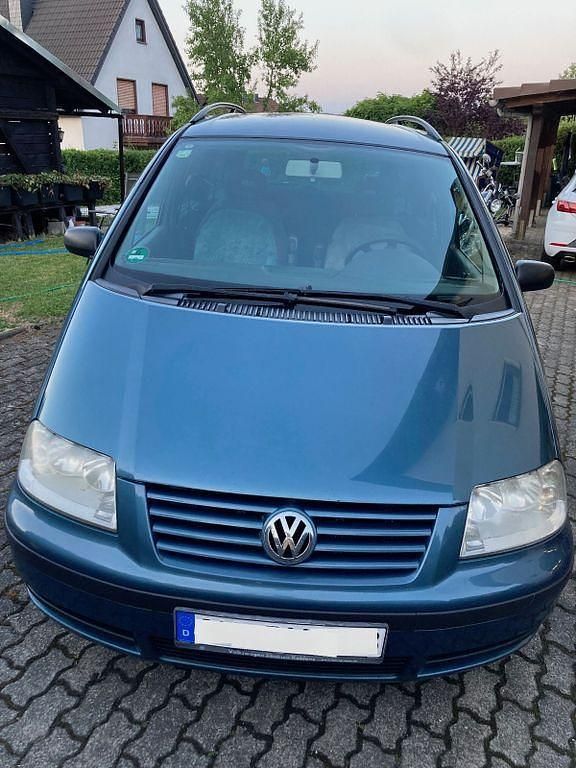 Blau Gebraucht 2003 VW Sharan Family Van / Kleinbus | 799 € (Superpreis) - Bild 1/4